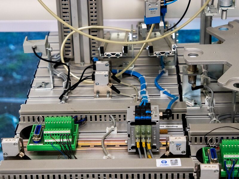 Bull, Foxconn begin European AI hardware production